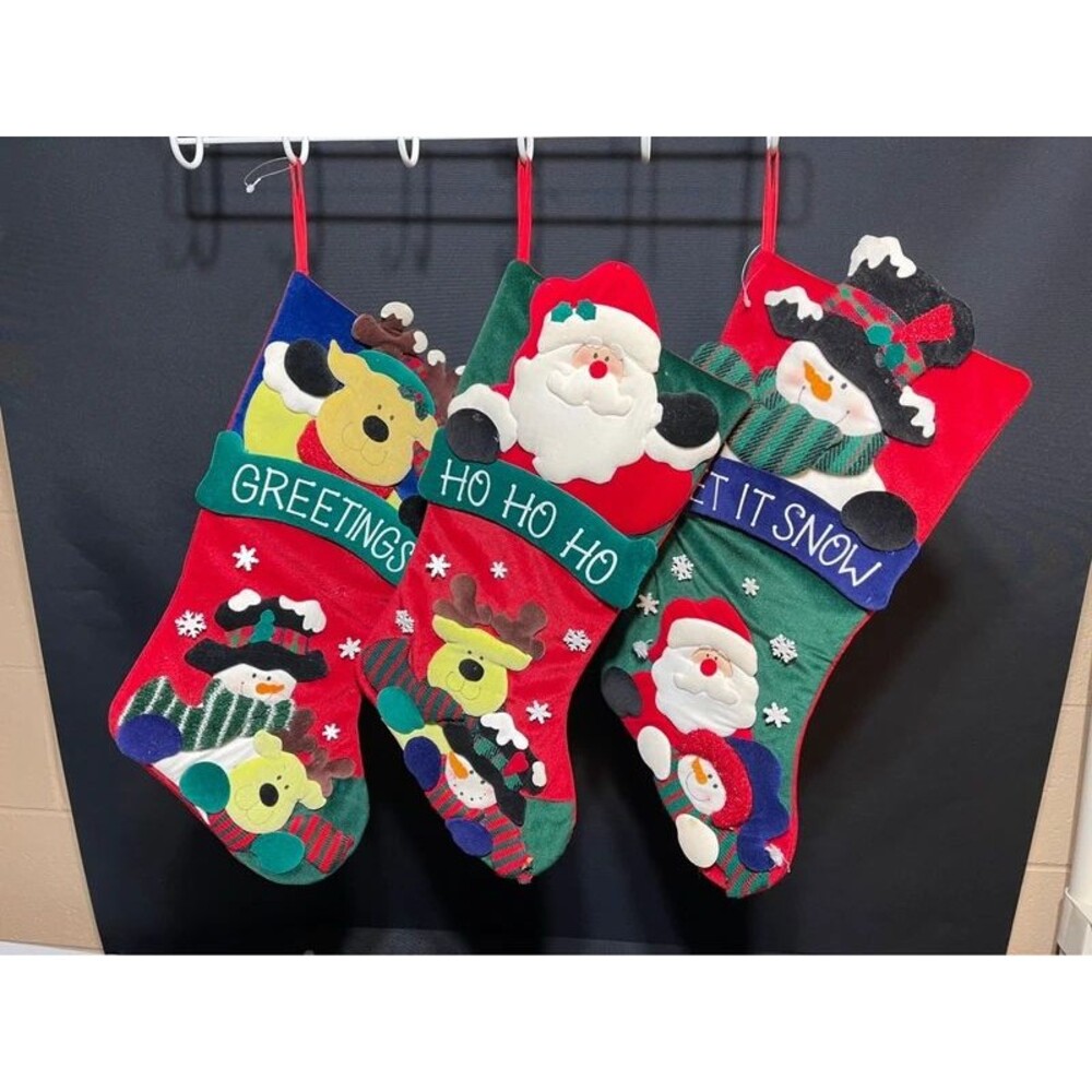 3 Christmas Stockings 3/D style